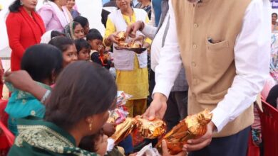 भारत सरकार के संयुक्त सचिव और जिले के लिए नियुक्त नोडल अधिकारी अनुपम मिश्रा भी शामिल हुए।